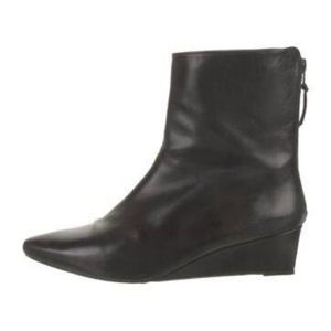Stuart Weitzman x Gigi Hadid Black Leather Pointed Toe Boots Size 9.5